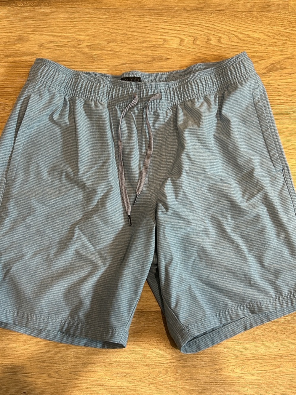 VALOR Performance Swim Trunks |Size Large - Picture 3 of 12